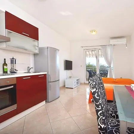 Apartment Srima Apartmán *