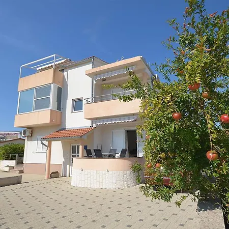 Apartment Srima Apartmán *